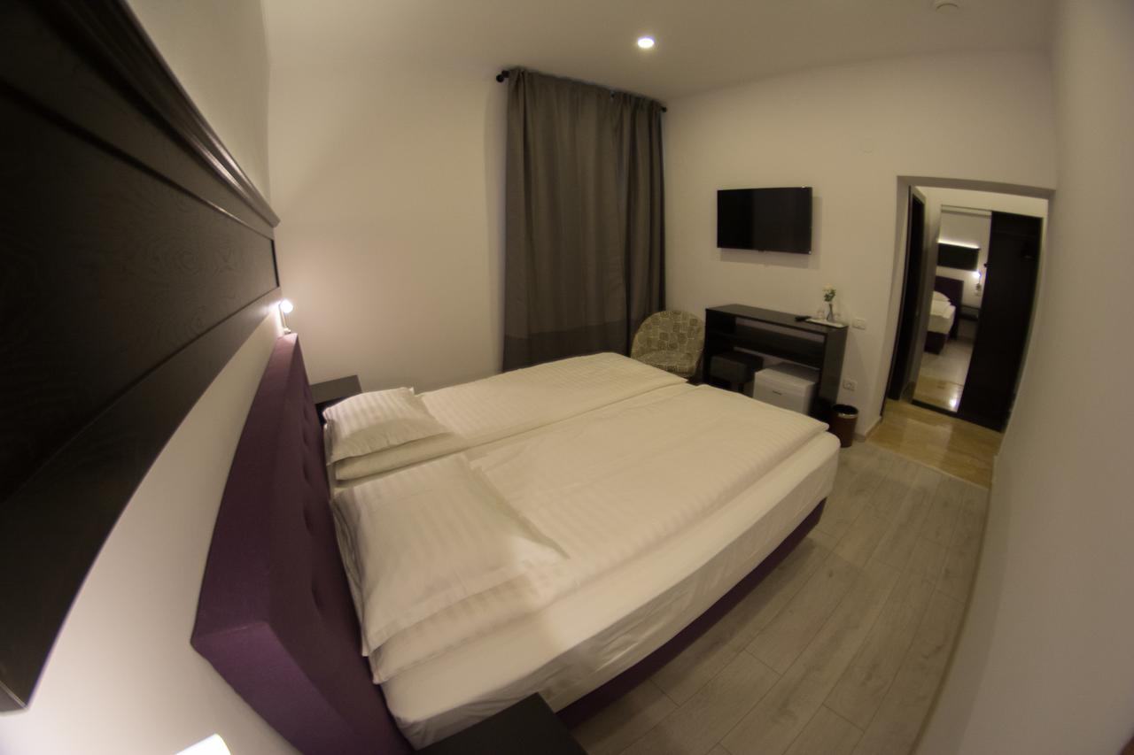 Casa Branga Bed & Breakfast เดวา ภายนอก รูปภาพ