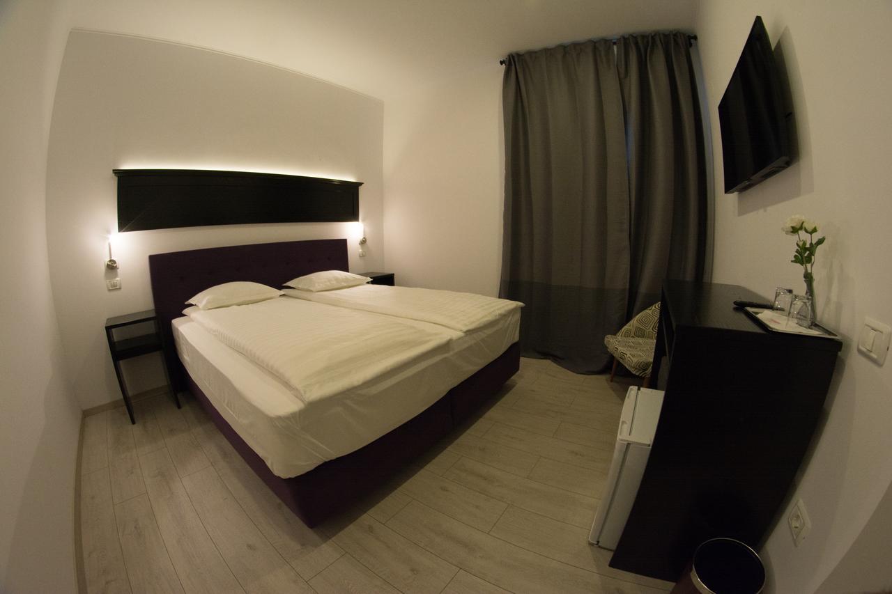 Casa Branga Bed & Breakfast เดวา ภายนอก รูปภาพ